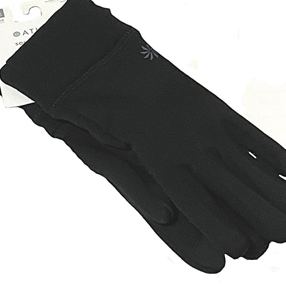 Athleta Accessories Nwt Athleta Softshell Gloves Poshmark